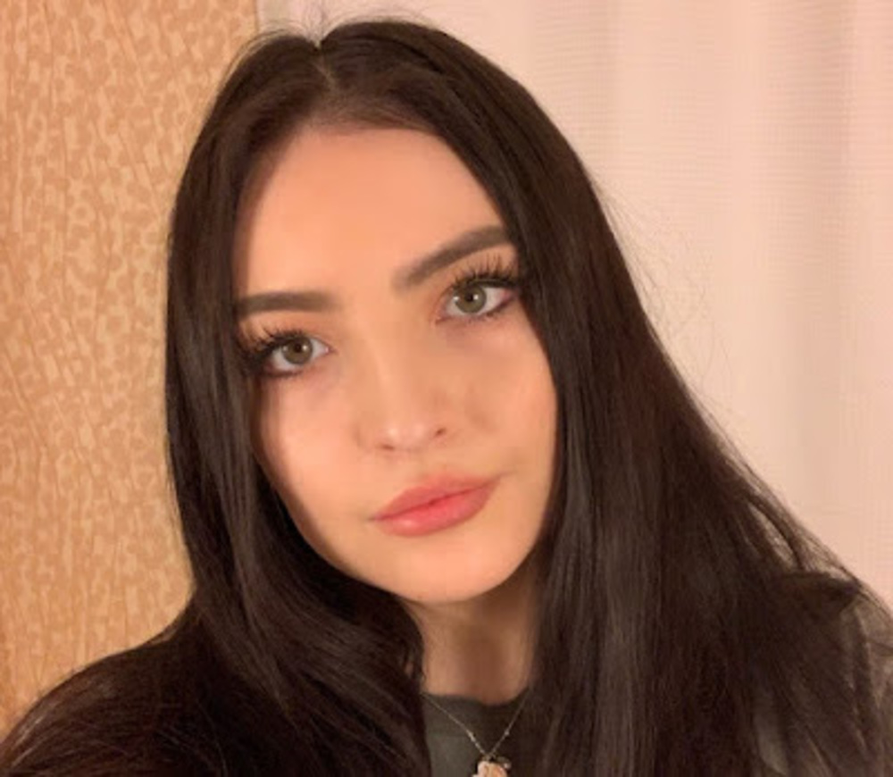 Meet your Posher, Andrea